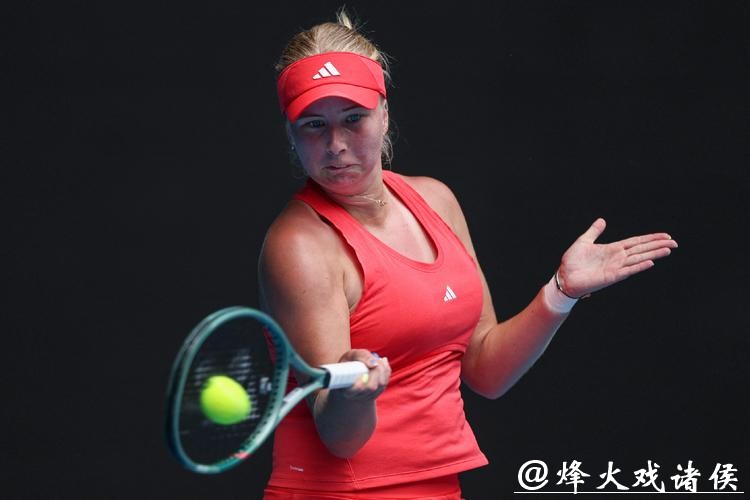 萨巴伦卡双抢七胜波塔波娃 晋级澳网女单16强